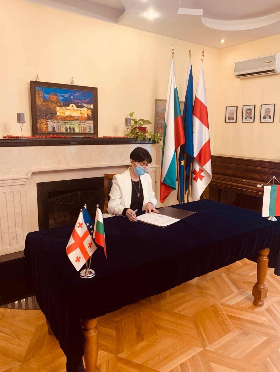 Временно управляващият посолството в Грузия подписа две споразумения за реализиране на проекти, финансирани по линия на българската официална „Помощ за развитие“ 